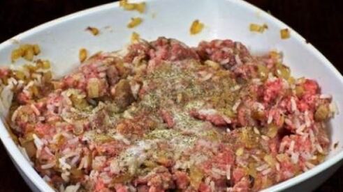 голубцы в сметанном соусе в духовке