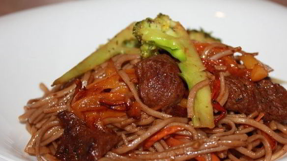 Рецепт Гречневая лапша с говядиной