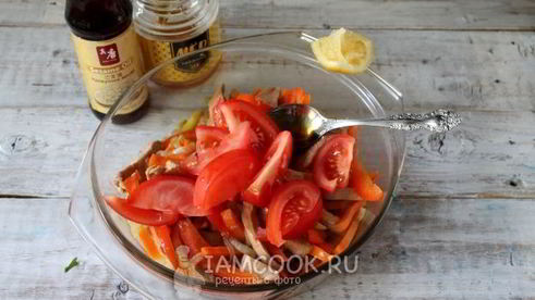 гречневая лапша с курицей и овощами