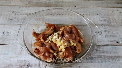 гречневая лапша с курицей и овощами