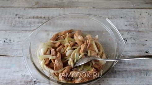 гречневая лапша с курицей и овощами