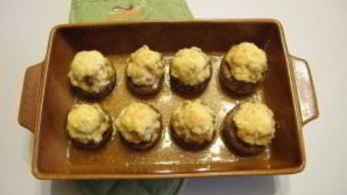 фаршированные шампиньоны в духовке с сыром