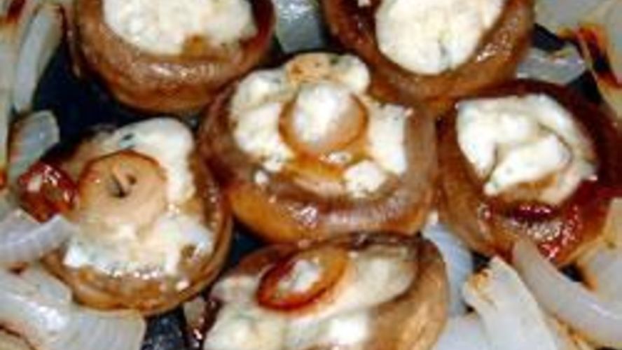 Рецепт грибы на гриле, с луком и сыром горгондзола