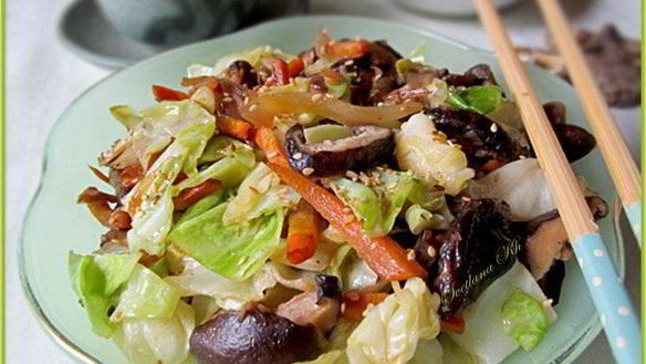 Рецепт Грибы шиитаке с молодой капустой