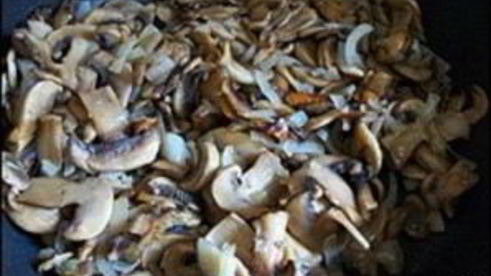 грибы в сметане