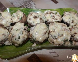 Шампиньоны, фаршированные кинзой и брынзой