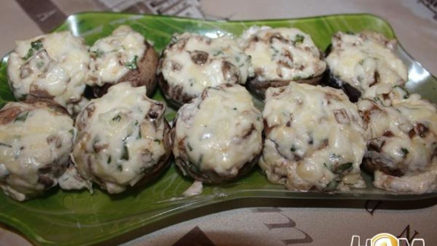 Рецепт шампиньоны, фаршированные кинзой и брынзой