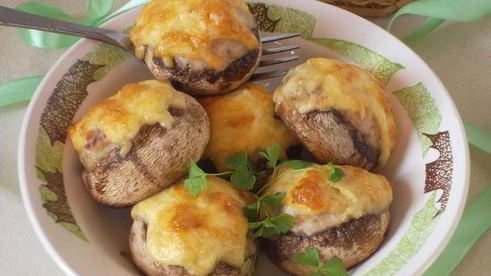 шампиньоны, фаршированные мясом
