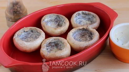 шампиньоны, фаршированные перловкой