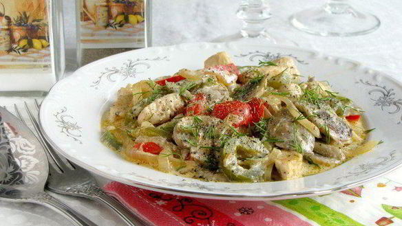 Рецепт Шампиньоны с куриным филе и сладким перцем по-муромски