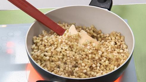 запеченные шампиньоны с овощной икрой