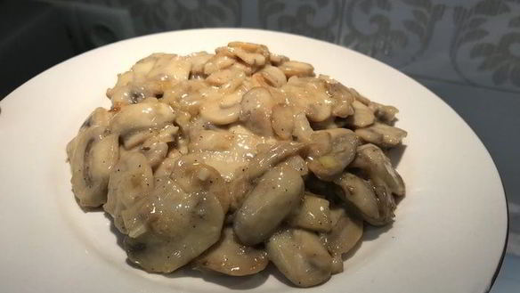 Рецепт Жареные шампиньоны в сметане