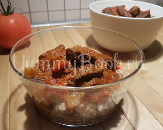 Гуляш из говядины в мультиварке