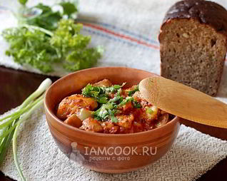 Гуляш из куриного филе