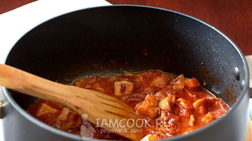 гуляш из куриного филе