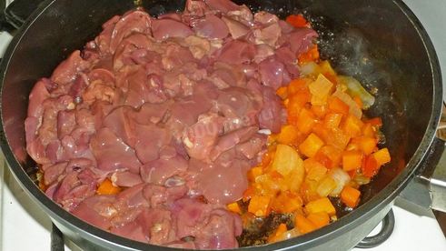 гуляш из куриной печени