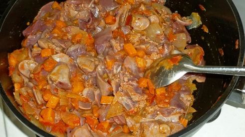 гуляш из куриной печени