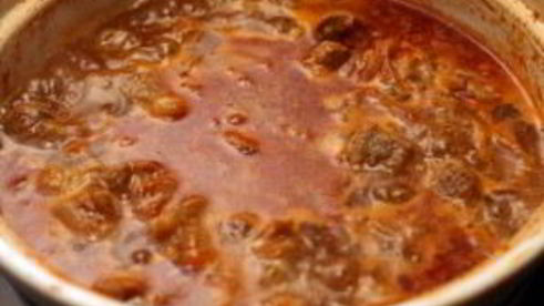 гуляш из свинины с помидорами