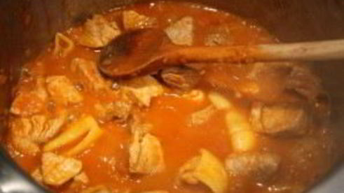 гуляш классический из свинины