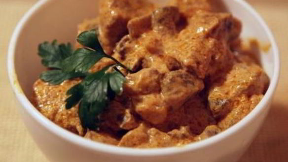 Рецепт Гуляш с грибами и мясом