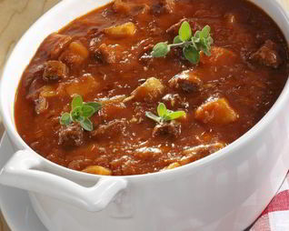 Гуляш с огурцами