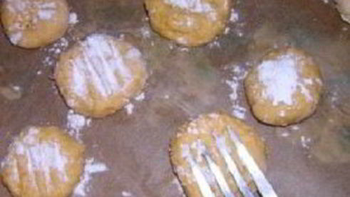 клецки из тыквы с кориандром алмонд песто