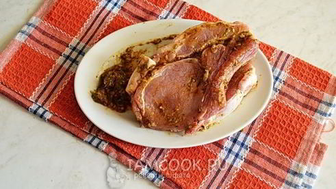 котлета свиная на кости