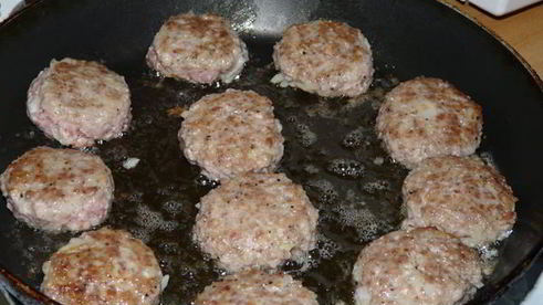 котлетки в томатном соусе