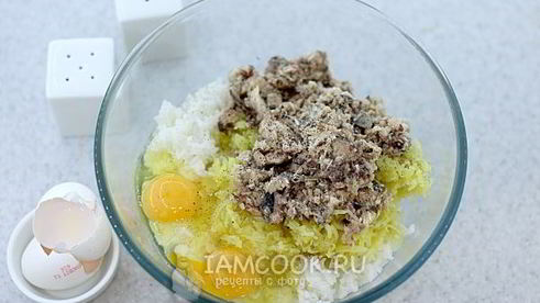 котлеты из консервов сардины с рисом и картошкой