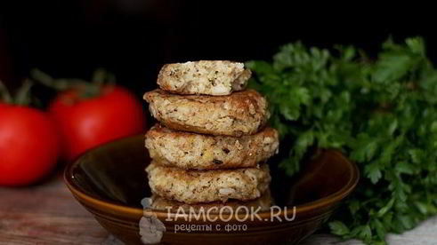 котлеты из консервов сардины с рисом и картошкой
