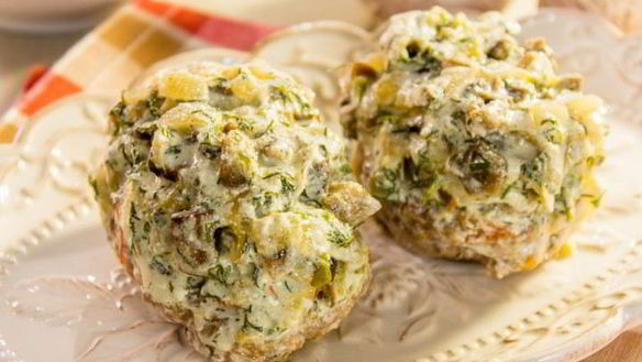 Рецепт Котлеты, запеченные в духовке под грибным соусом