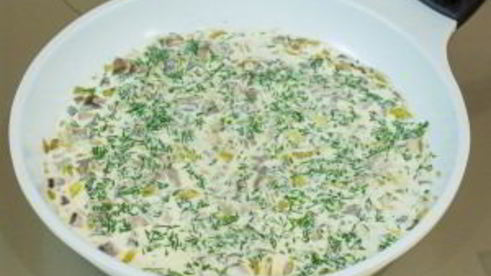 котлеты, запеченные в духовке под грибным соусом