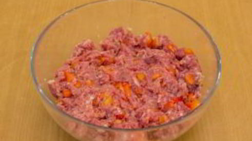 котлеты, запеченные в духовке под грибным соусом