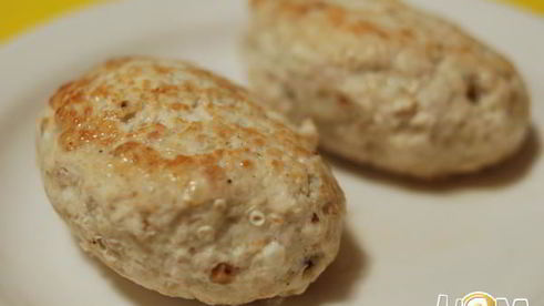 куриные котлеты, фаршированные гречей и оливками