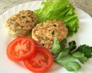 Куриные котлеты с кабачком