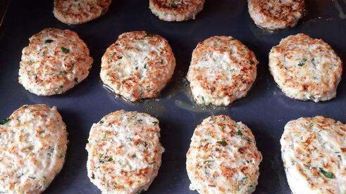 куриные котлеты с кабачком