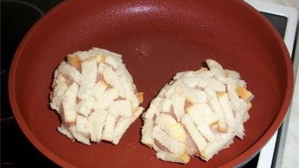 Рецепт Куриные котлеты с сыром и изюмом