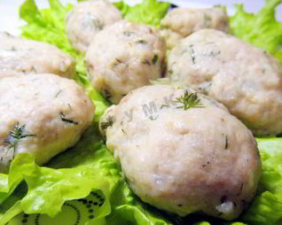 Куриные паровые котлеты в микроволновке