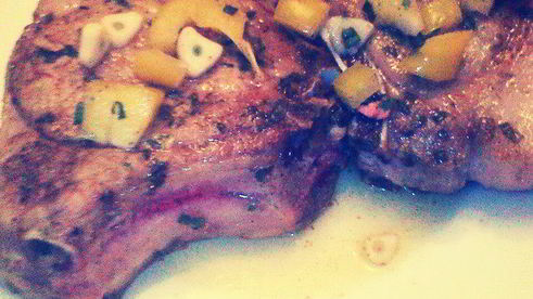 свиная котлета с картофелем