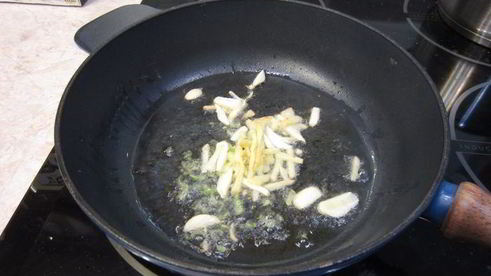 лапша с куриной грудкой по-китайски