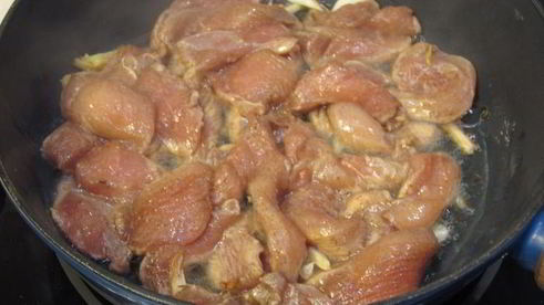 лапша с куриной грудкой по-китайски