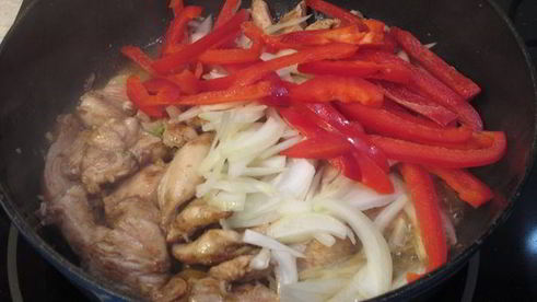 лапша с куриной грудкой по-китайски