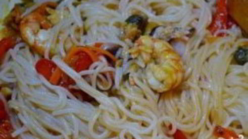 лапша с морепродуктами по-китайски