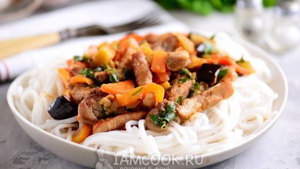 Рецепт Лапша удон со свининой и овощами