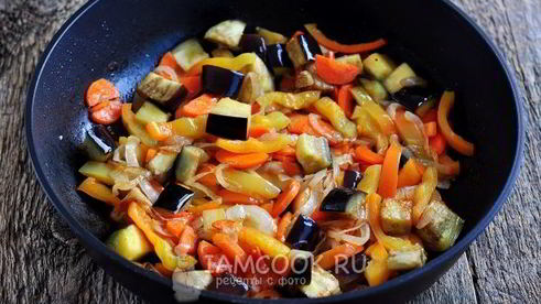 лапша удон со свининой и овощами