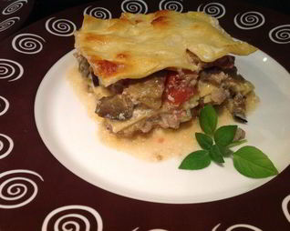 Лазанья с баклажанами и индейкой