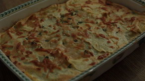 Рецепт Лазанья с грибами, козьим сыром и шпинатом