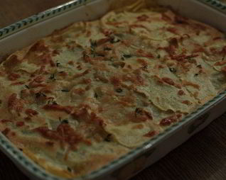 Лазанья с грибами, козьим сыром и шпинатом