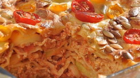 лазанья с кабачками и помидорами с сыром джюгас