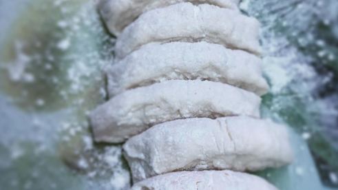 лазанья с вешенками и адыгейским сыром под соусом бешамель